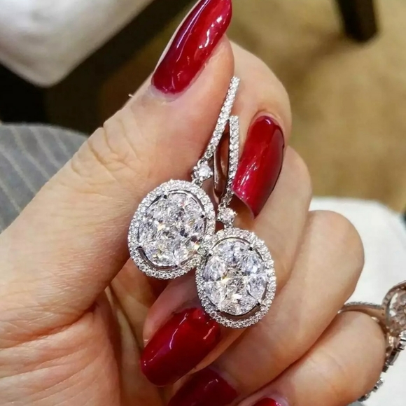 🎀18k/925 Classic Diamond Drop Earrings - Picture 2 of 5